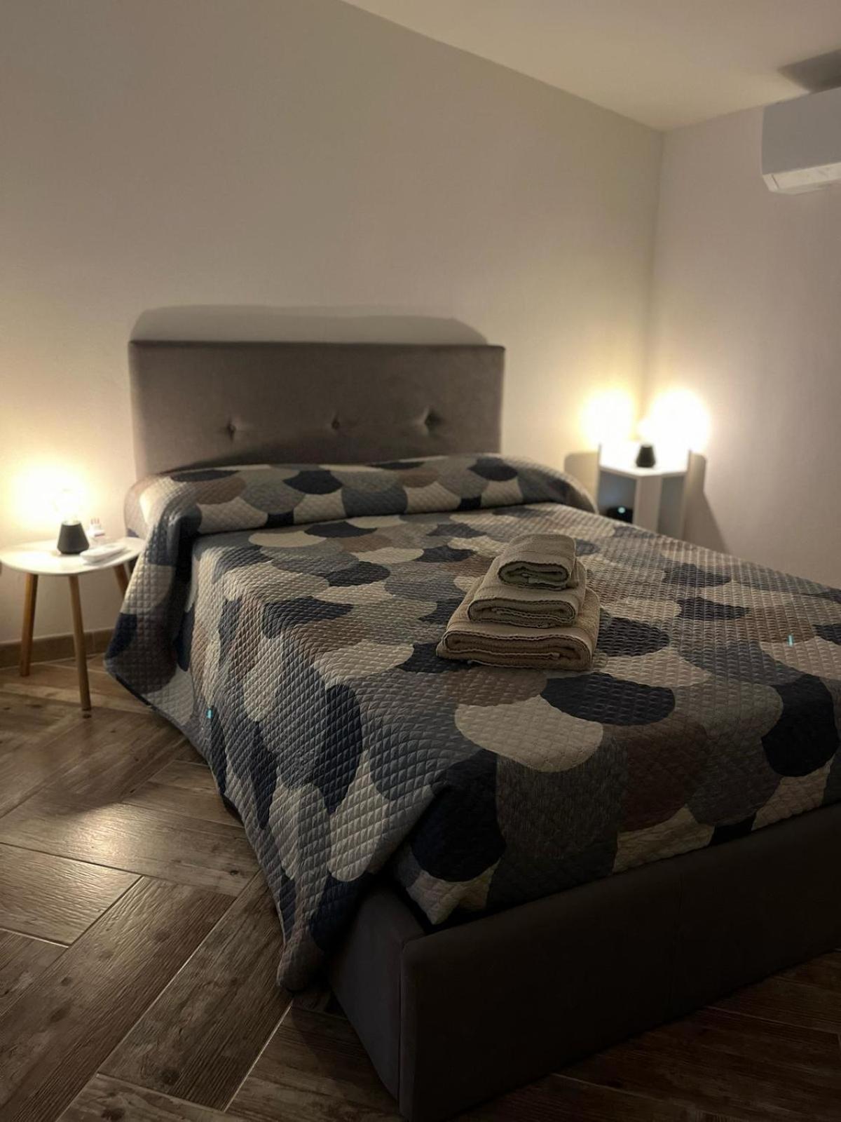 Appartamenti Da Ewa Sassari I Exteriör bild